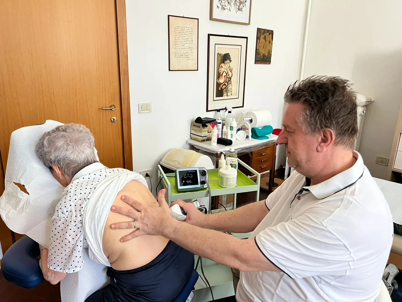Cesare Missiroli durante un trattamento di mobilizzazione